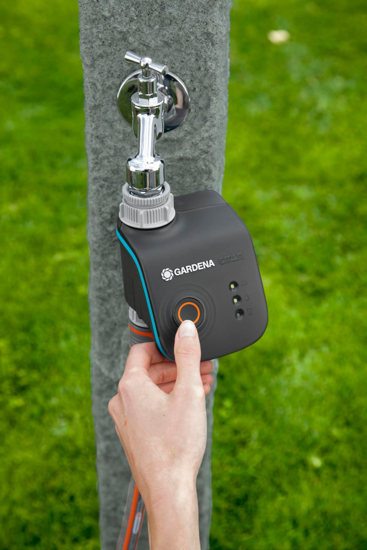 Gardena smart Water Control Set: Intelligente Bewässerungssteuerung, inkl. smart Water Control und smart Gateway, mit Bewässerungscomputer, Pflanzen bewässern per smart App, Frostwarnsystem (19103-20)