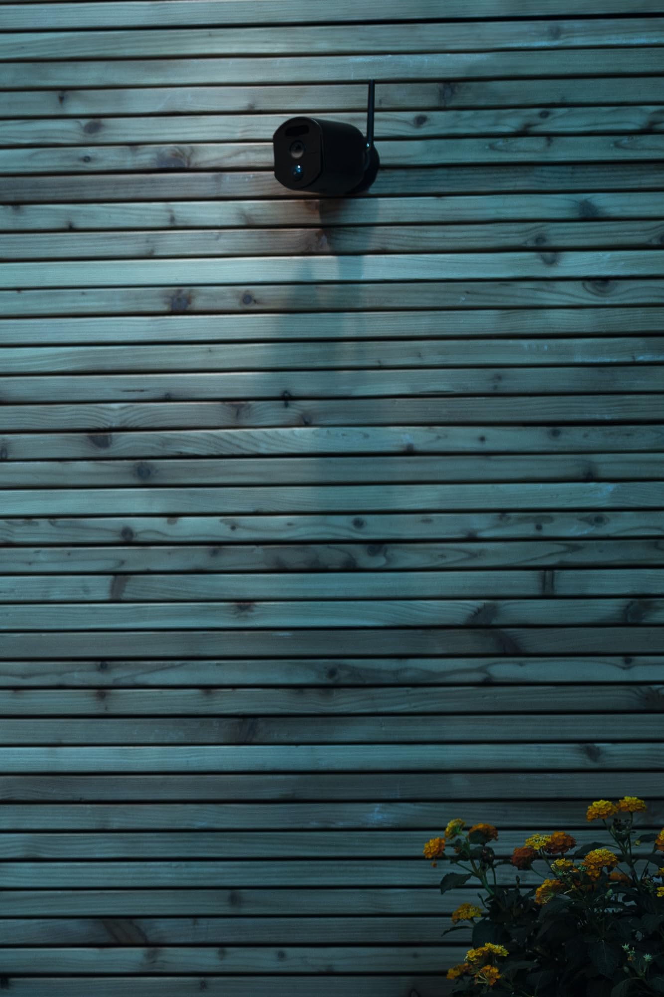 ABUS Überwachungskamera EasyLook BasicSet PPDF17000 – Kamera + tragbarer Monitor mit Touchscreen - einfache Handhabung, Alarm- und Aufnahme-Modus, Gegensprechfunktion, Nachtsicht, Schwarz, 1080p