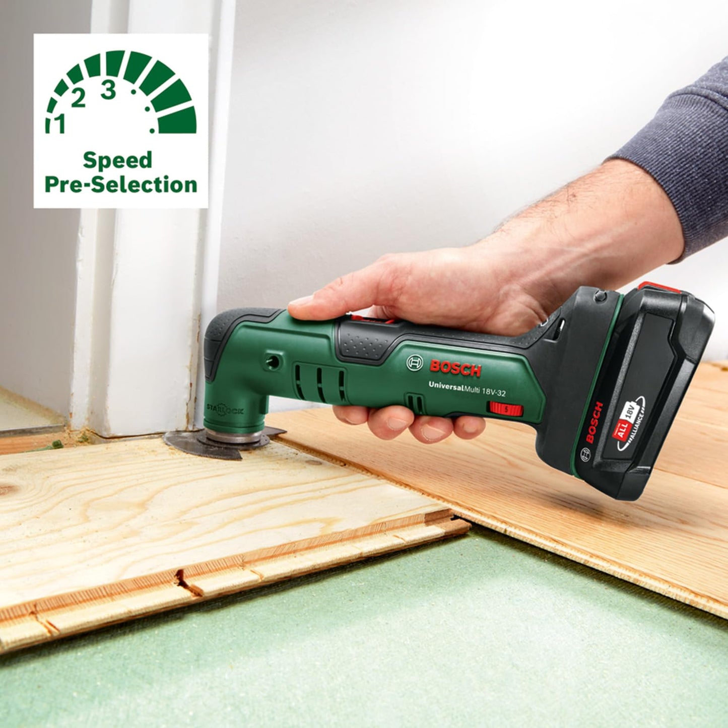 Bosch Akku-Multifunktionswerkzeug UniversalMulti 18V-32 (zum Sägen, Schneiden, Schleifen; 1x Segmentsägeblatt; 1x Tauchsägeblatt; 1x Schleifplatte; 6x Schleifblätter; 1x Tiefenanschlag; ohne Akku)