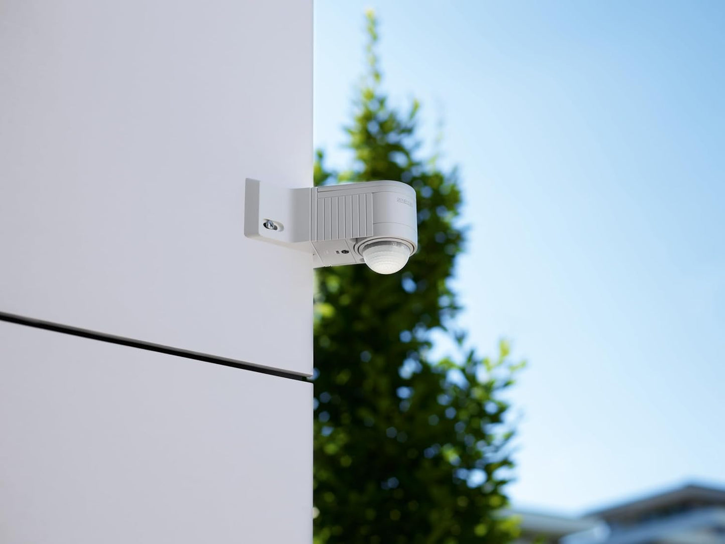 Steinel Bewegungsmelder IS 240 DUO weiß, 240° Bewegungssensor, 12 m Reichweite, Innen und Außen, inkl. Eckwandhalter